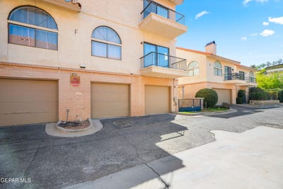 /international/us/4614-n-stanton-street-el-paso-tx-110108780188/