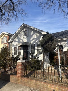 /international/us/85-55-262-street-floral-park-ny-110098935775/?lang=zh-cn
