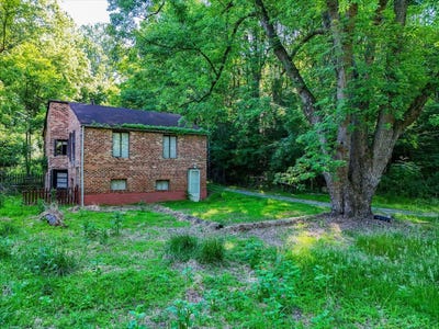 /international/us/7320-merriman-rd-boones-mill-va-110108443181/