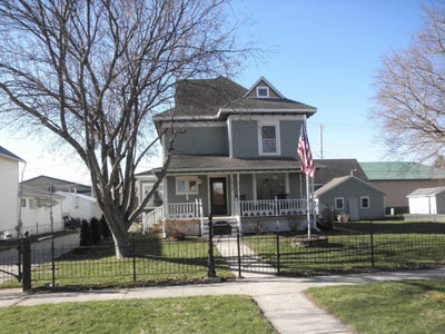 /international/us/414-chase-street-osage-ia-110105711177/