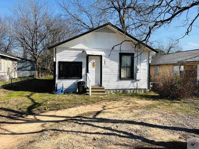 /international/us/1210-orleans-texarkana-ar-110096935343/