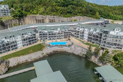 /international/us/464-cedar-heights-drive-camdenton-mo-110100944460/