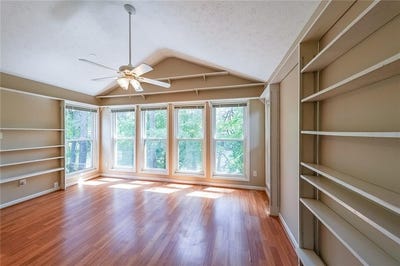 /international/us/2214-lake-pointe-circle-roswell-ga-110099882189/