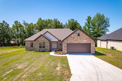 /international/us/228-michelle-drive-beebe-ar-110098570302/