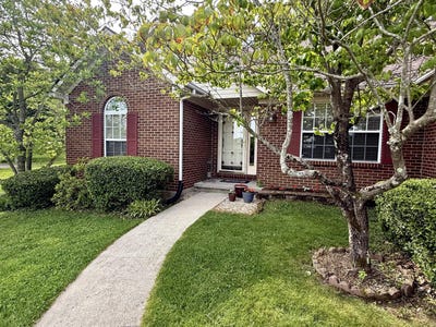 /international/us/387-colony-drive-versailles-ky-110108077354/