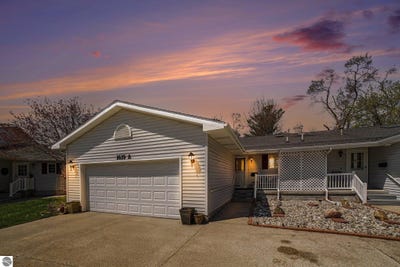 /international/us/1619-e-gaylord-street-mt-pleasant-mi-110107732814/