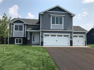 /international/us/13795-9th-avenue-s-zimmerman-mn-110107402997/