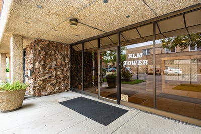 /international/us/7830-w-north-avenue-elmwood-park-il-110105018802/