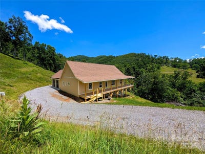 /international/us/338-majestic-mountain-drive-burnsville-nc-110100749439/?lang=fr