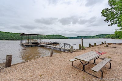 /international/us/3135-lick-creek-road-edwards-mo-110108253089/