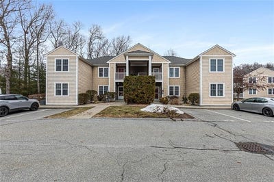 /international/us/70-turner-street-warwick-ri-110106372683/