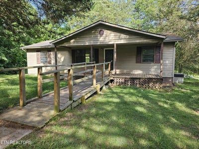 /international/us/341-warwick-lane-maynardville-tn-110108354647/