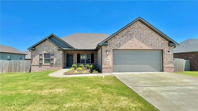 /international/us/530-captain-hopkins-street-prairie-grove-ar-110108437566/