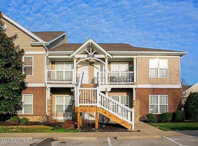 /international/us/3802-falcon-crest-dr-louisville-ky-110108606889/
