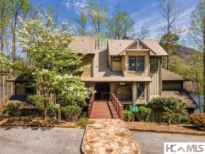 /international/us/103-southshore-drive-tuckasegee-nc-110109063965/