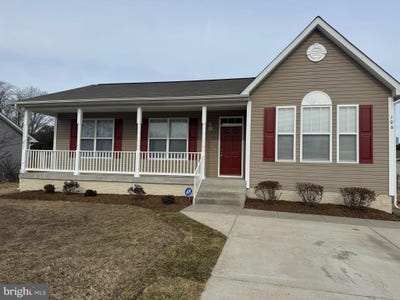 /international/us/106-linda-lane-colonial-beach-va-110105632544/