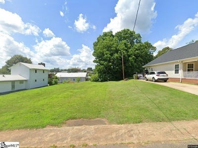 /international/us/210-lee-street-pickens-sc-110108196321/