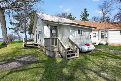 /international/us/-1-lake-st-e-osakis-mn-110107749324/