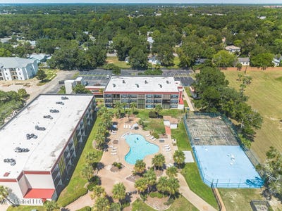 /international/us/2046-beach-boulevard-lot-326-biloxi-ms-110104556723/