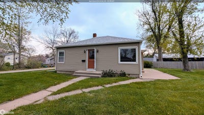 /international/us/1412-10th-avenue-grinnell-ia-110099147649/