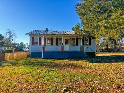 /international/us/1109-w-tennessee-avenue-crewe-va-110104070738/
