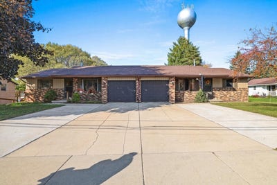 /international/us/2909-humboldt-road-green-bay-wi-110120620441/