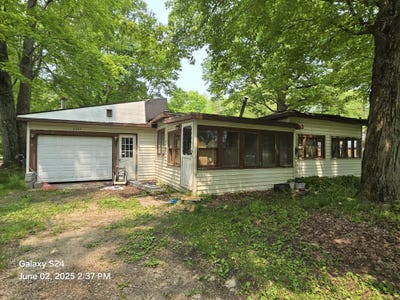 /international/us/2327-w-midway-drive-white-cloud-mi-110100088510/