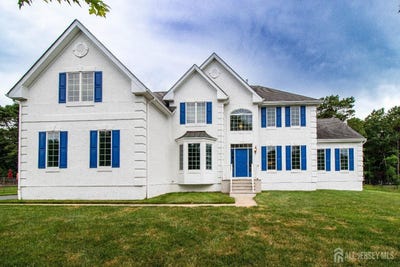 /international/us/13-carnegie-street-monroe-nj-110100846914/
