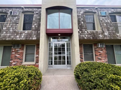 /international/us/907-11th-avenue-s-hopkins-mn-110119668223/