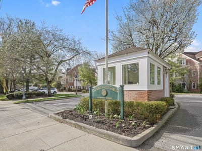 /international/us/51-forest-avenue-greenwich-ct-110107399830/