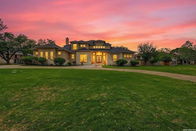 /international/us/8919-comanche-path-garden-ridge-tx-110107289542/