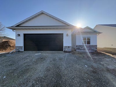 /international/us/3117-lazy-oak-court-green-bay-wi-110106621338/