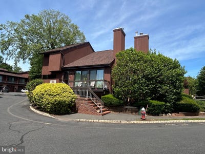 /international/us/23-bloomingdale-drive-hillsborough-nj-110108608778/
