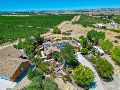 /international/us/8015-plane-view-place-paso-robles-ca-110101458206/?lang=zh-tw