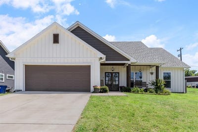 /international/us/109-byrom-court-whitesboro-tx-110100132888/