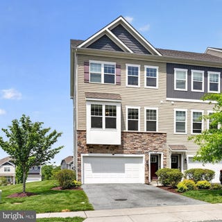 /international/us/319-dawson-place-downingtown-pa-110108077938/