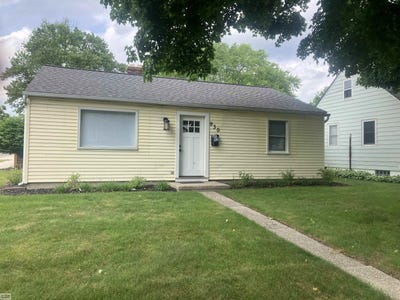 /international/us/930-w-3rd-street-rochester-mi-110108825715/