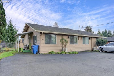 /international/us/908-ne-1st-ave-battleground-wa-110105637139/