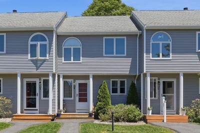 /international/us/2743-cranberry-highway-wareham-ma-110108653537/