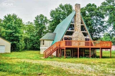 /international/us/4968-w-burt-road-albee-twp-mi-110108259851/