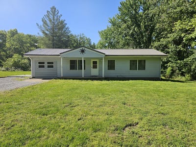 /international/us/450-w-saddle-club-road-bonnie-il-110107892994/