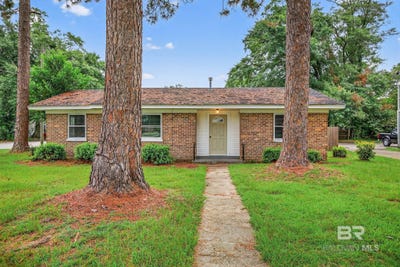 /international/us/301-roberts-street-atmore-al-110101478846/?lang=en