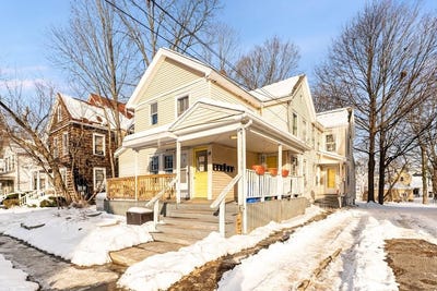/international/us/14-clarke-street-binghamton-ny-110105703021/