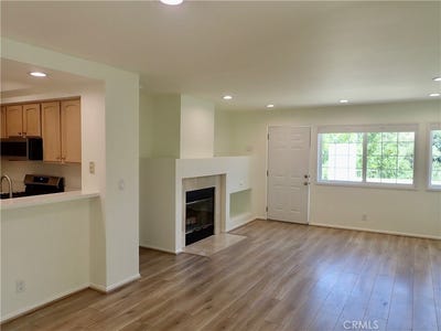 /international/us/4240-lost-hills-rd-calabasas-ca-110108227298/