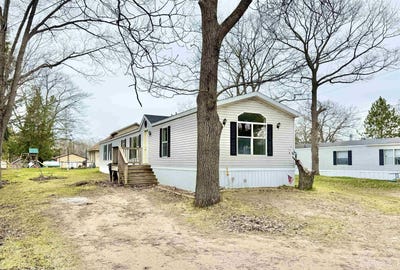 /international/us/8467-p-5-lot-1-road-gladstone-mi-110107952339/