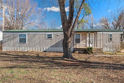 /international/us/723-s-3rd-street-kingfisher-ok-110104622942/
