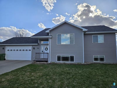 /international/us/722-leprechaun-cir-brookings-sd-110107244662/
