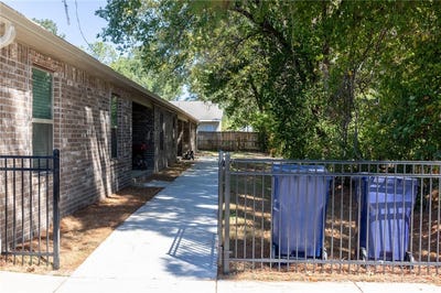 /international/us/312-w-butler-street-prairie-grove-ar-110120688938/