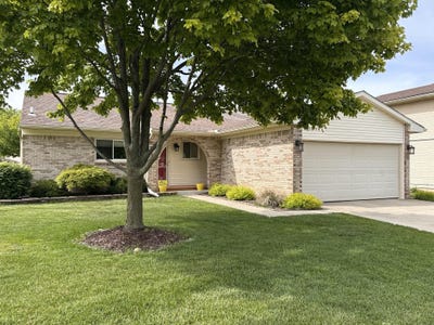 /international/us/43694-emrick-drive-canton-mi-110108640180/