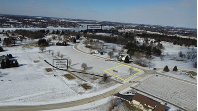 /international/us/4-1r-grandview-drive-lanark-il-110105114033/
